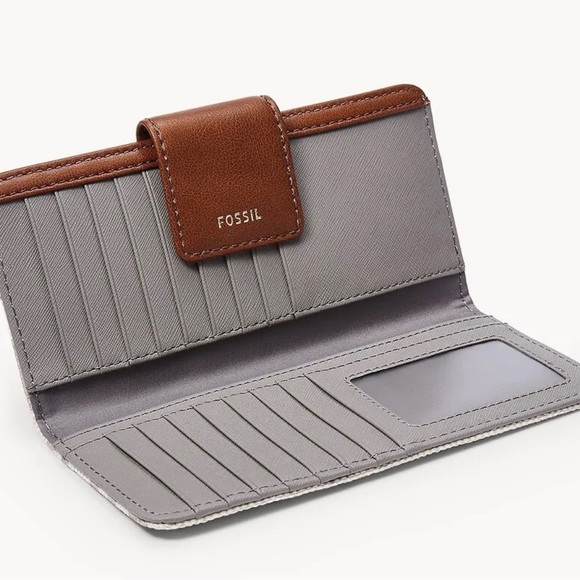 **NWT**Fossil Madison Tab Clutch Wallet in Neutral Stripe; MSRP $65 - Picture 2 of 6